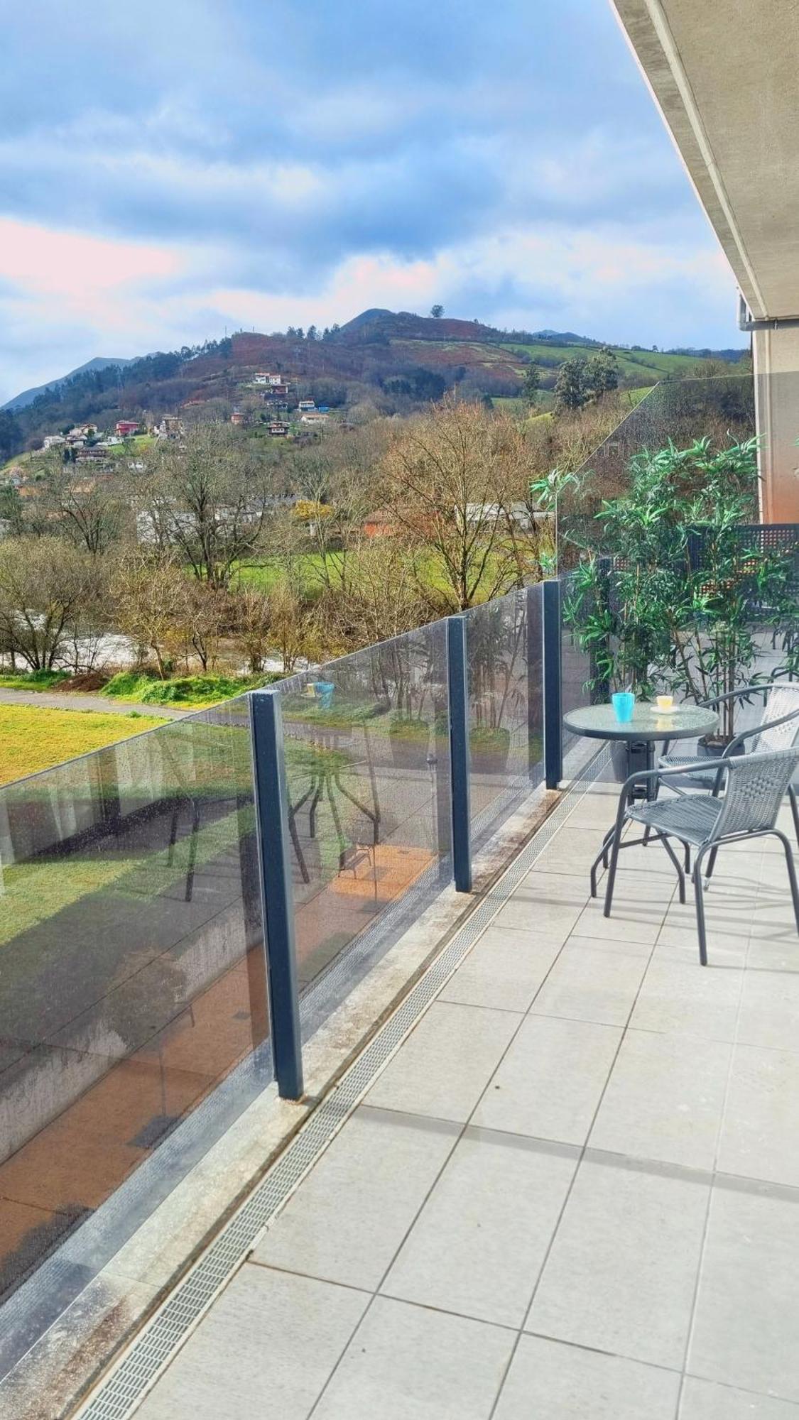 Cangas De Onis A Orillas Del Rio Sella 外观 照片