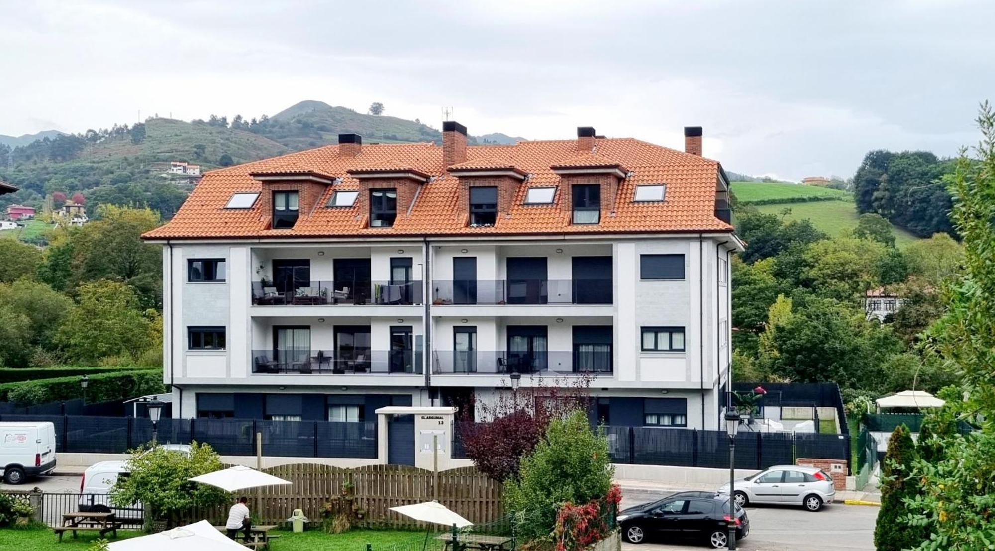 Cangas De Onis A Orillas Del Rio Sella 外观 照片